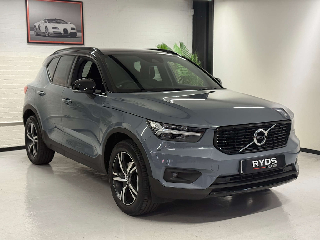 Volvo XC40 R-design T3 Grey