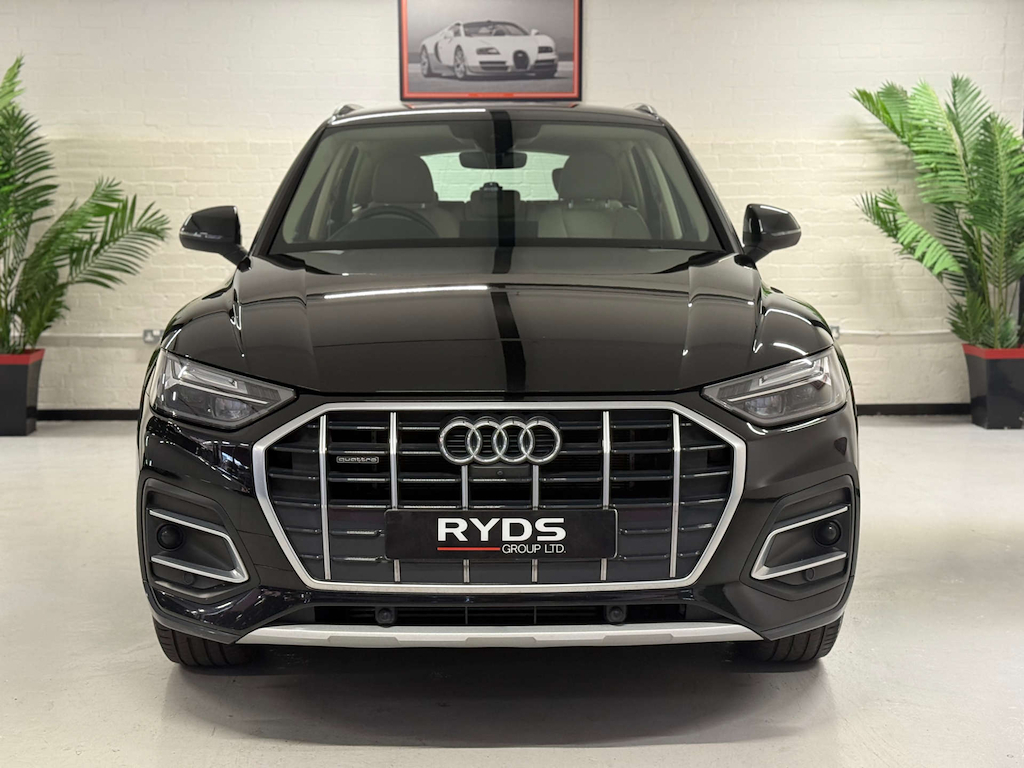 Audi Q5 Phev Sport 50 Tfsi E Quattro 4Wd CK73EYL Black #2