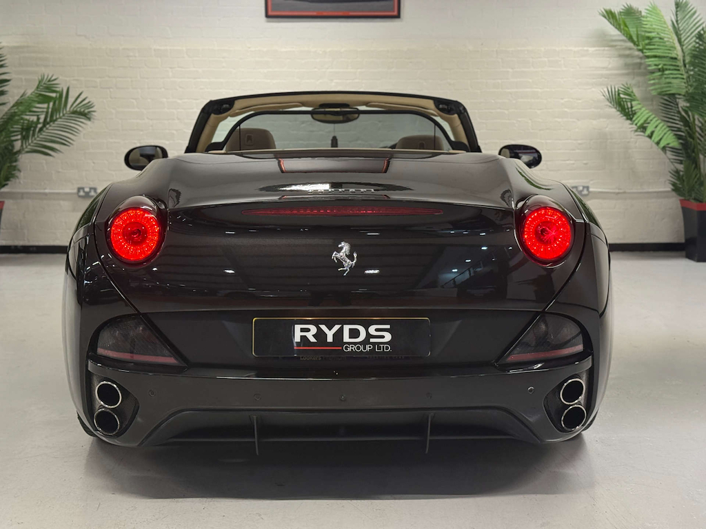 Ferrari California 2 Plus 2 White #7