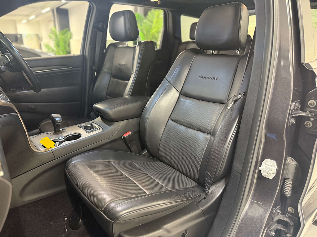Jeep Grand Cherokee V6 Crd Summit Red #22