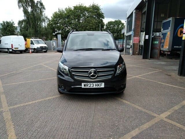 Mercedes-Benz Vito 119 Crew Premium L3 Grey #3