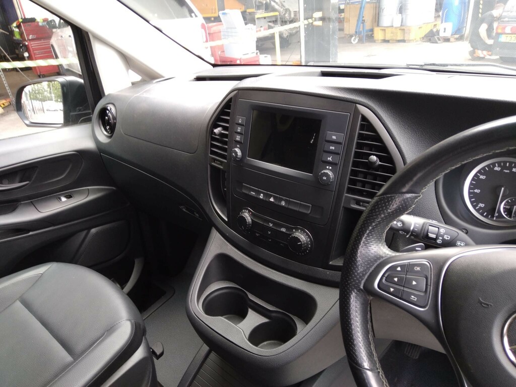 Mercedes-Benz Vito 2.0 119 Cdi Premium Night Edition Crew Van Double Black #9