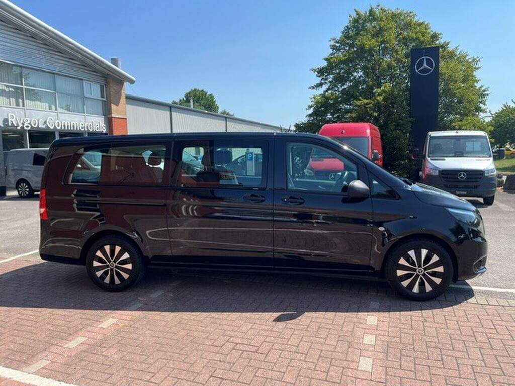 Mercedes-Benz Vito 116Cdi Tourer Select L3 Black #5