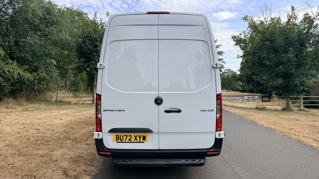 Mercedes-Benz Sprinter 315 Cdi Progressive White #6