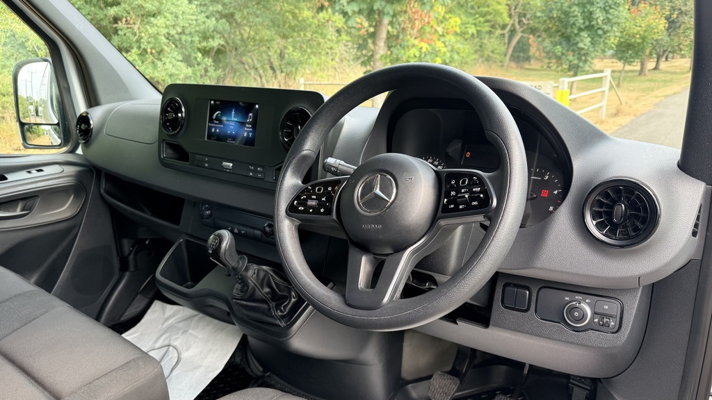 Mercedes-Benz Sprinter 315 Cdi Progressive White #2