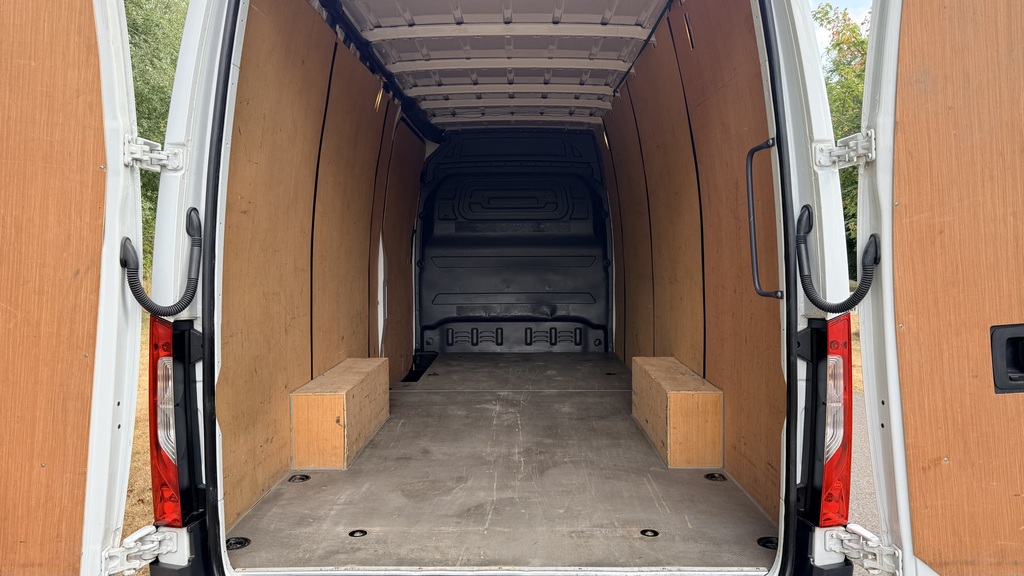 Mercedes-Benz Sprinter 315 Cdi Progressive White #3