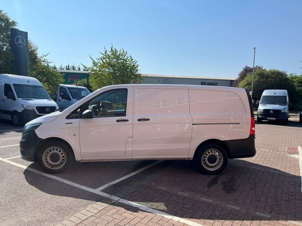 Mercedes-Benz Vito 66 Progressive L2 White #2