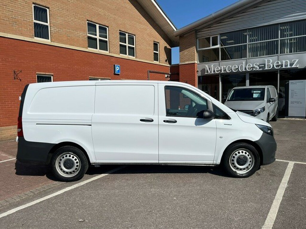 Mercedes-Benz Vito 66 Progressive L2 White #6