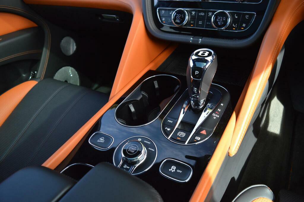 Bentley Bentayga Hybrid Odyssean Edition Vat Q Blue #41