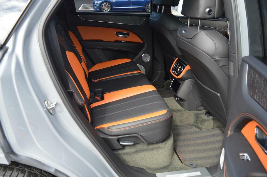 Bentley Bentayga Hybrid Odyssean Edition Vat Q Blue #20