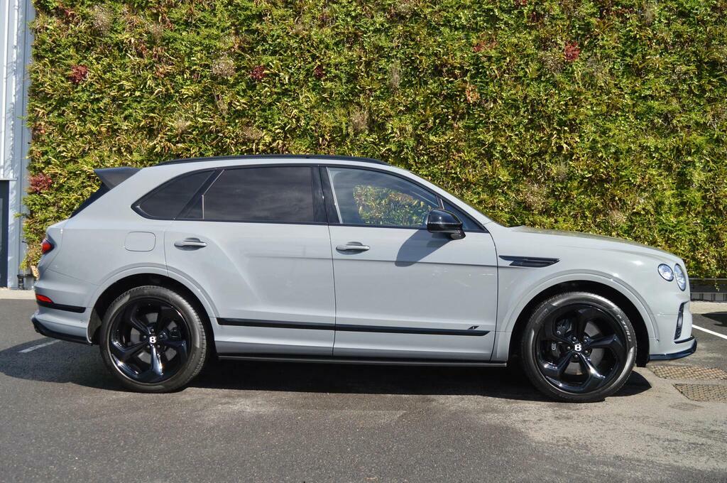 Bentley Bentayga Hybrid Odyssean Edition Vat Q Blue #47