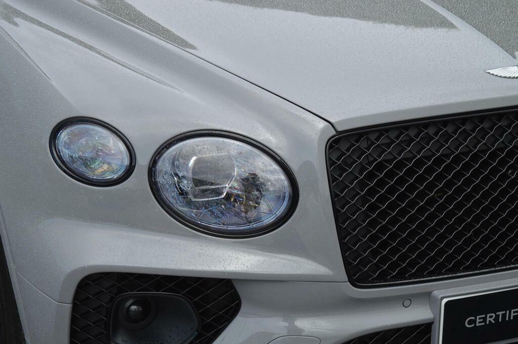 Bentley Bentayga Hybrid Odyssean Edition Vat Q Blue #25