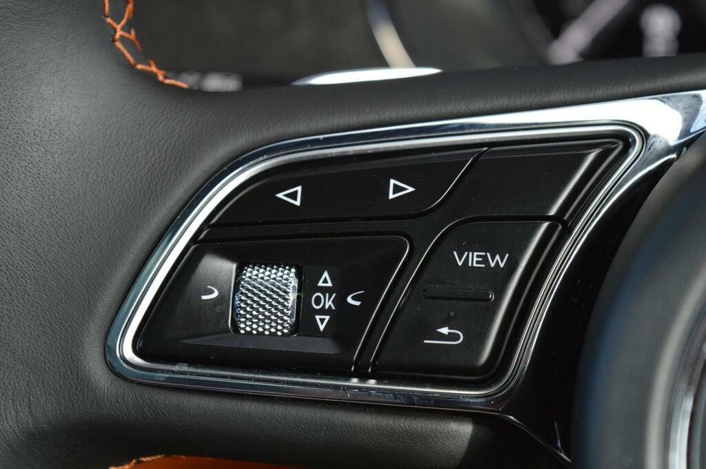 Bentley Bentayga Hybrid Odyssean Edition Vat Q Blue #24