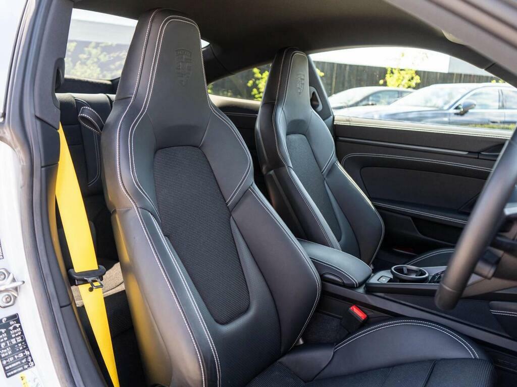 Porsche 911 Gt3 Touring #5