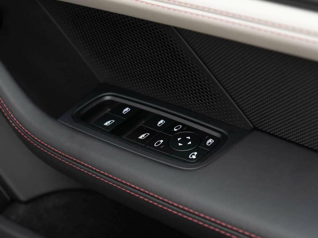 Porsche Taycan Taycan 4 Cross Turismo Grey #46