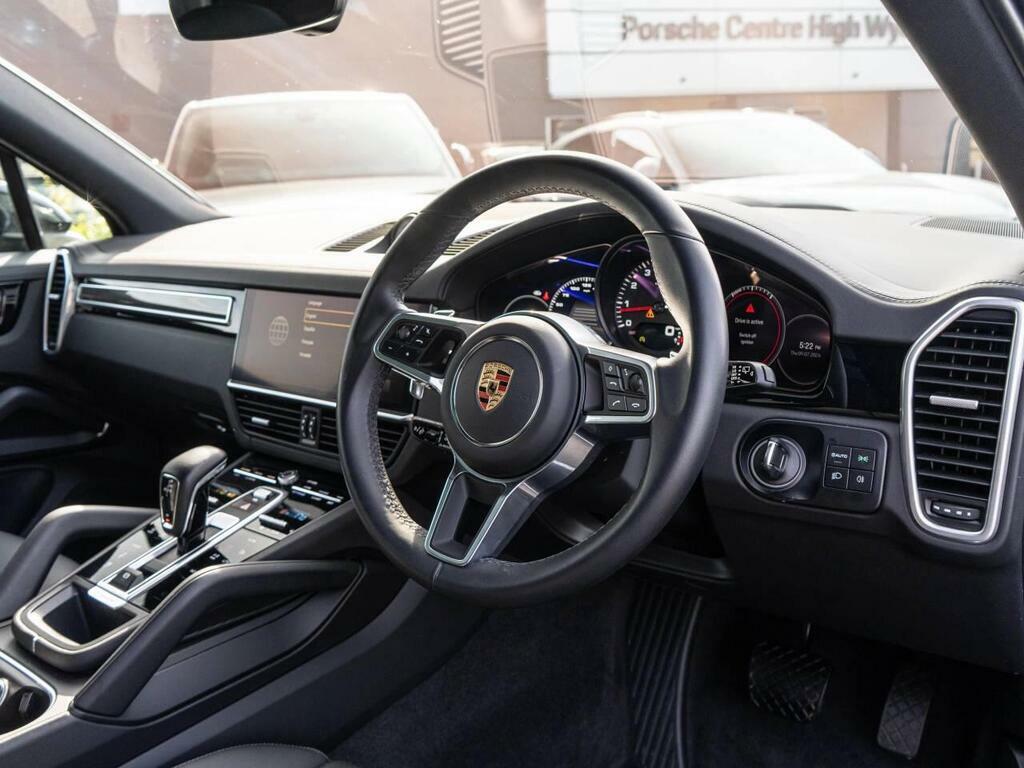 Porsche Cayenne V6 Platinum Edition #5
