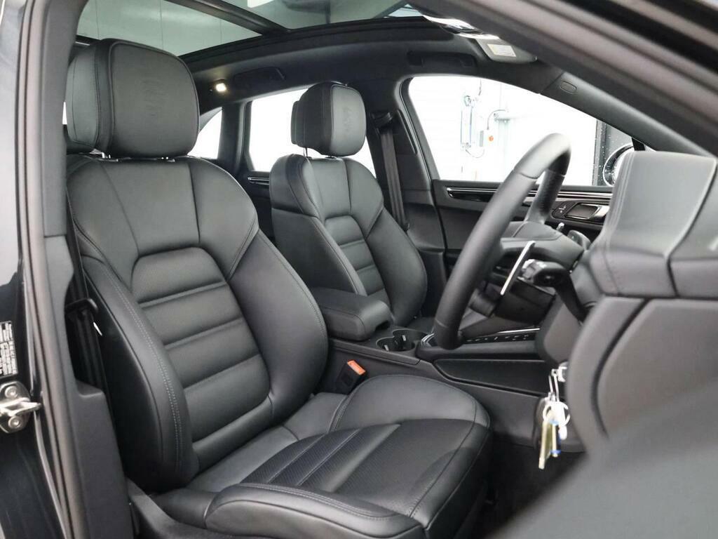 Porsche Macan Exeter #5