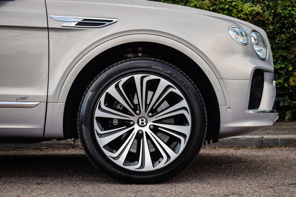 Bentley Bentayga First Edition V8 4.0 V8 First Edition Suv Petr Silver #6