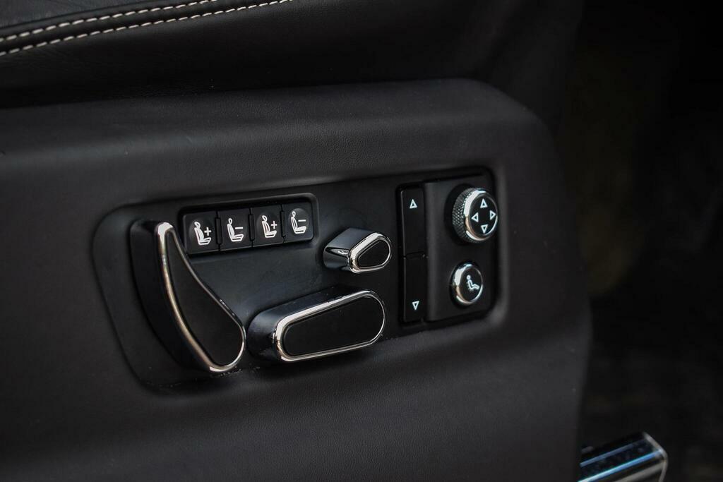 Bentley Bentayga First Edition  #32