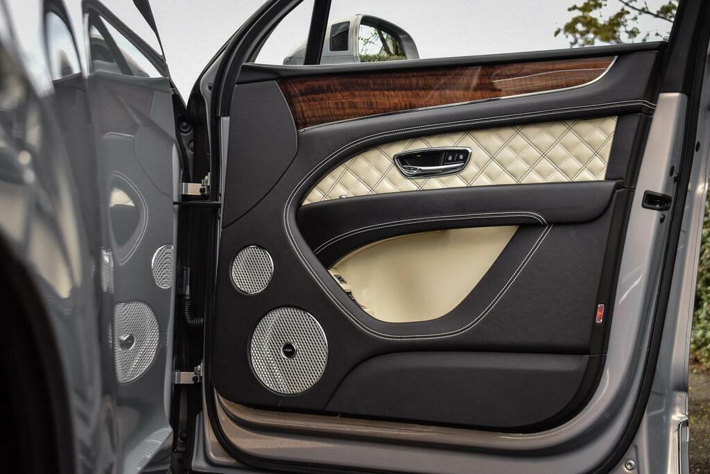 Bentley Bentayga First Edition  #18