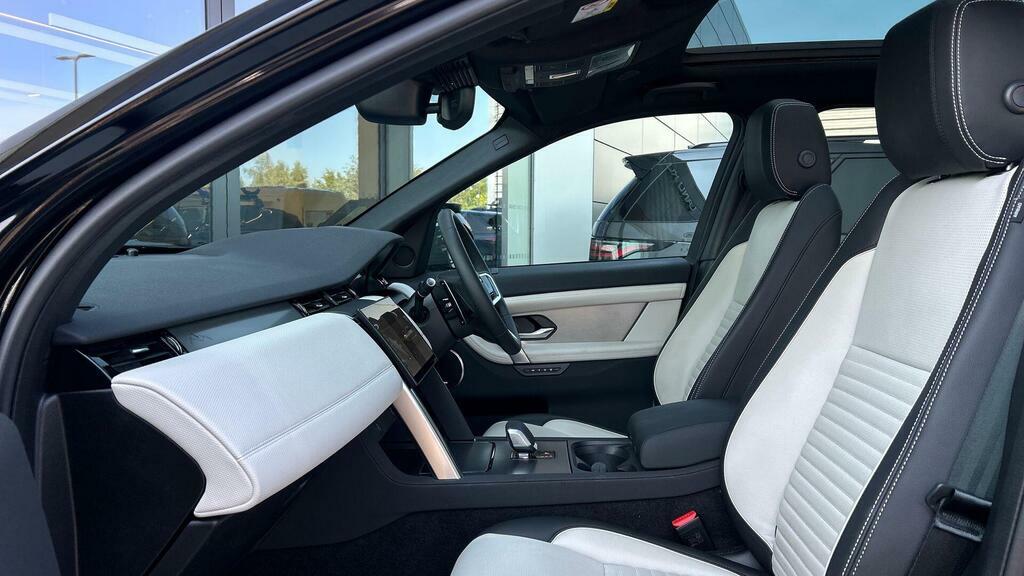 Land Rover Discovery Sport 1.5 P270e 12.17Kwh Landmark Suv Plug-in #3