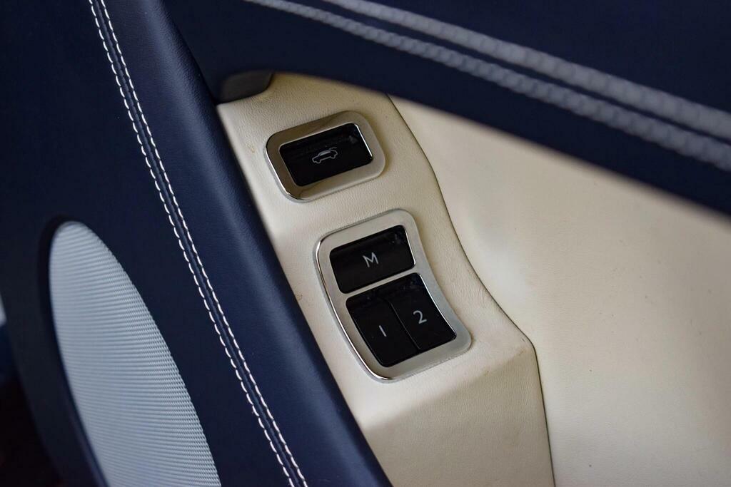 Bentley Bentayga S Blue #19
