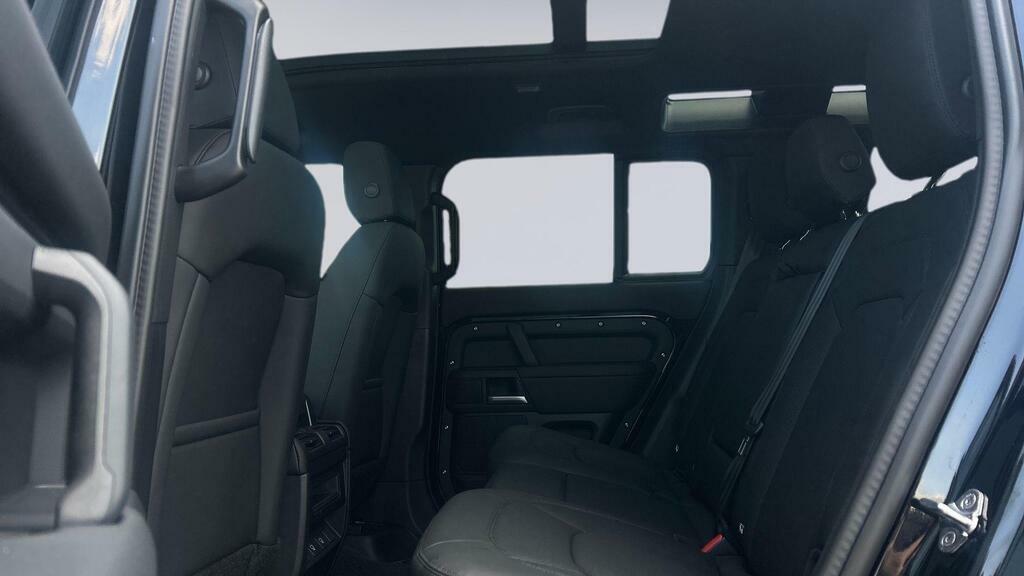 Land Rover Defender 110 3.0 D250 Mhev X-dynamic Se Suv 4Wd Black #4