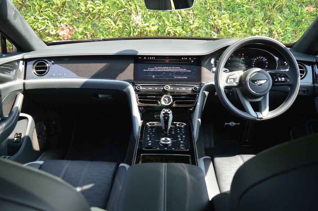 Bentley Flying Spur 4.0 V8 Ultra-performance 25.9Kwh Speed Saloon Silver #4