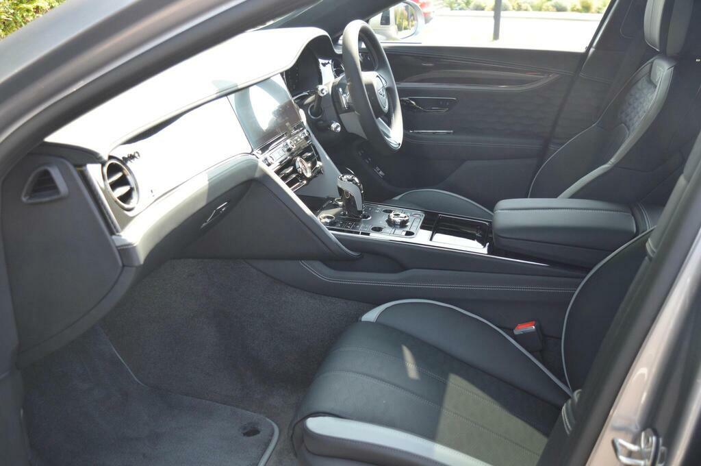 Bentley Flying Spur 4.0 V8 Ultra-performance 25.9Kwh Speed Saloon Silver #2