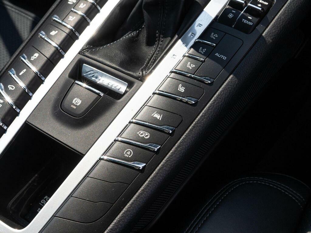 Porsche Macan S Pdk #16