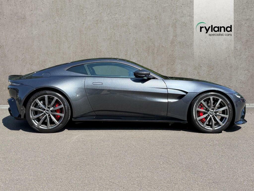 Aston Martin Vantage White #8