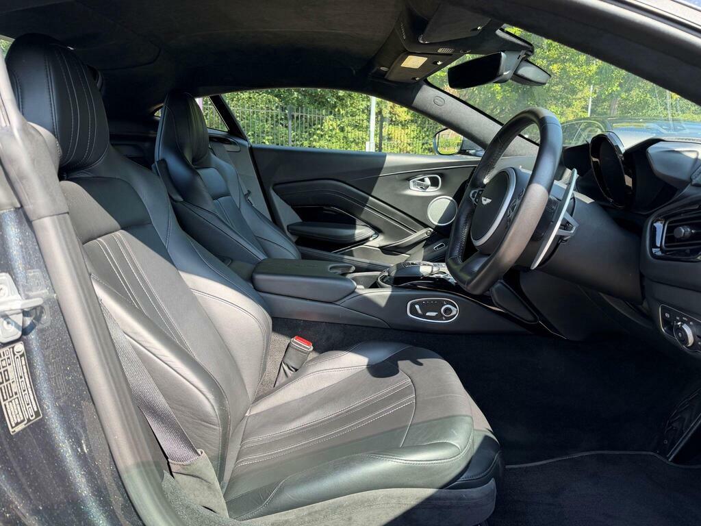 Aston Martin Vantage White #15