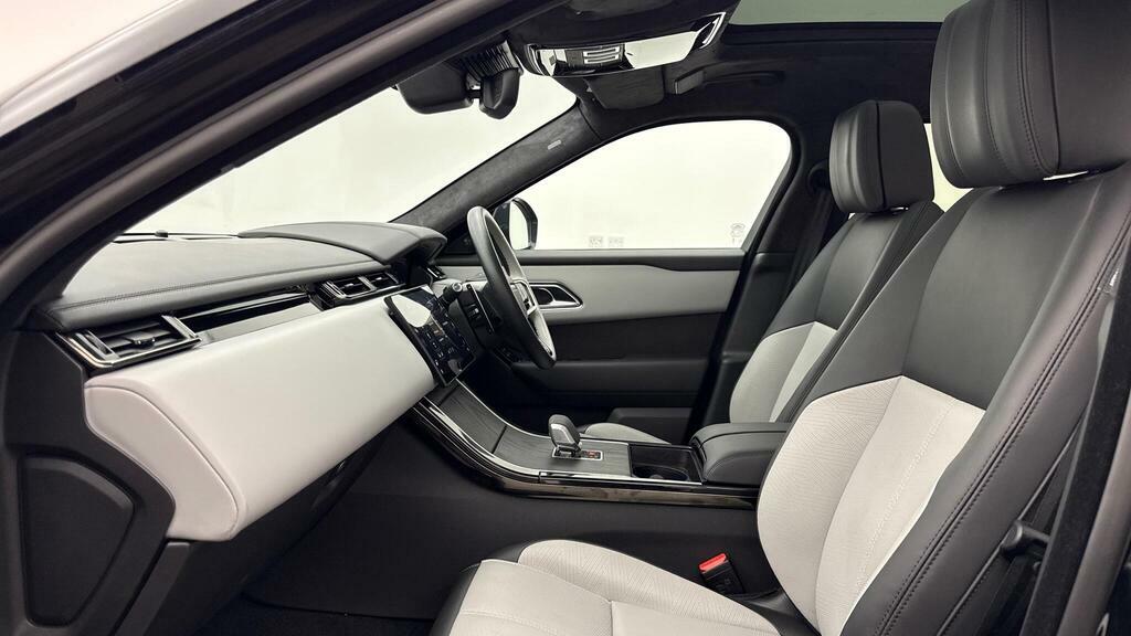 Land Rover Range Rover Velar 2.0 D200 Black #3