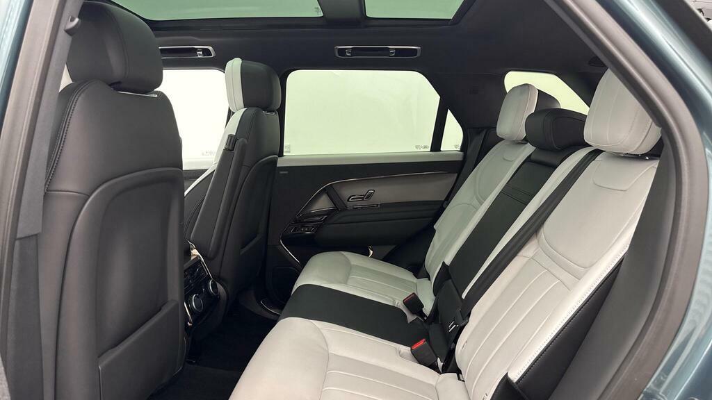 Land Rover Range Rover Sport 3.0 D300 Dynamic Se Green #4