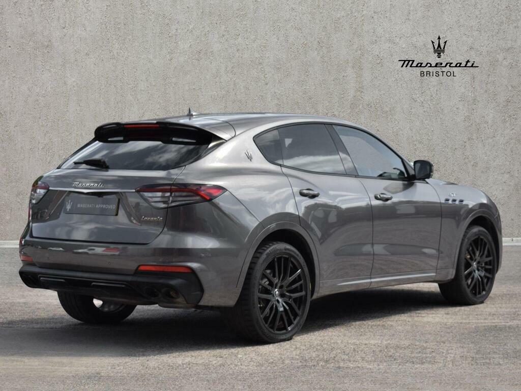 Maserati Levante V6 Modena #8