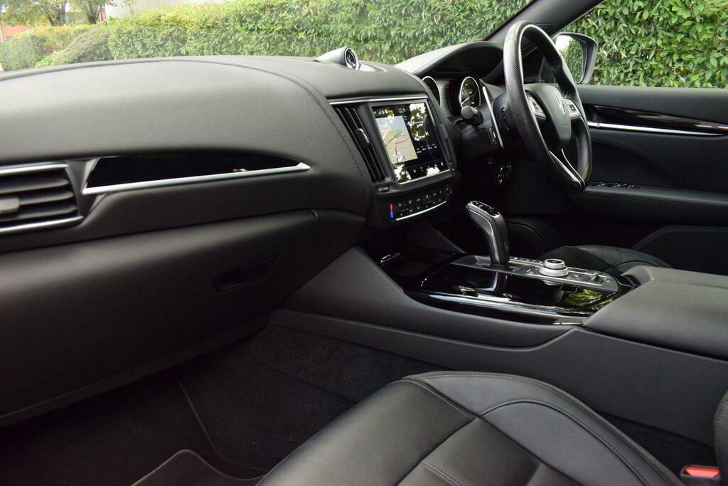 Maserati Levante V6 Modena #19