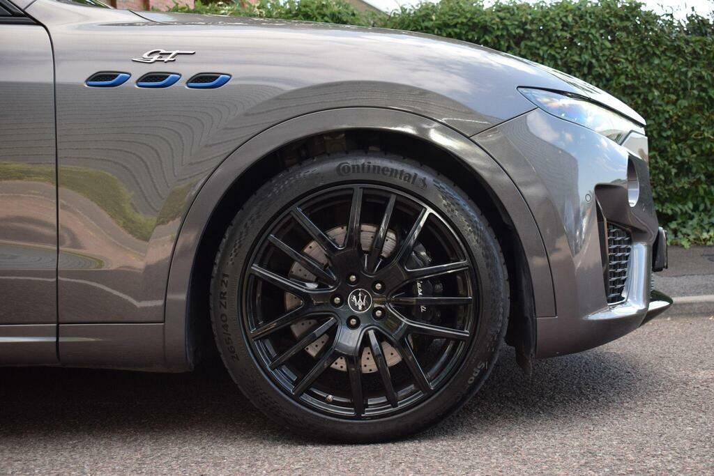 Maserati Levante V6 Modena #9