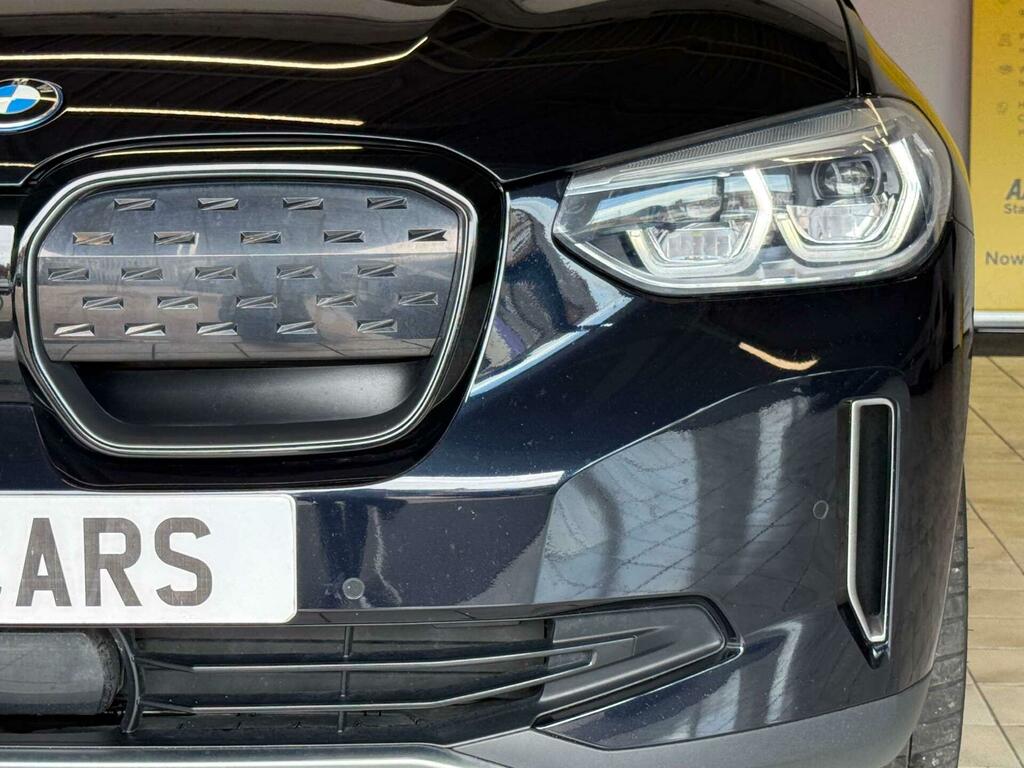 BMW iX3 Premier Edition Pro Black #5