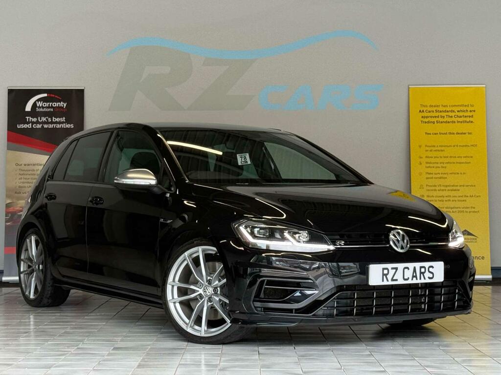 Volkswagen Golf R Black