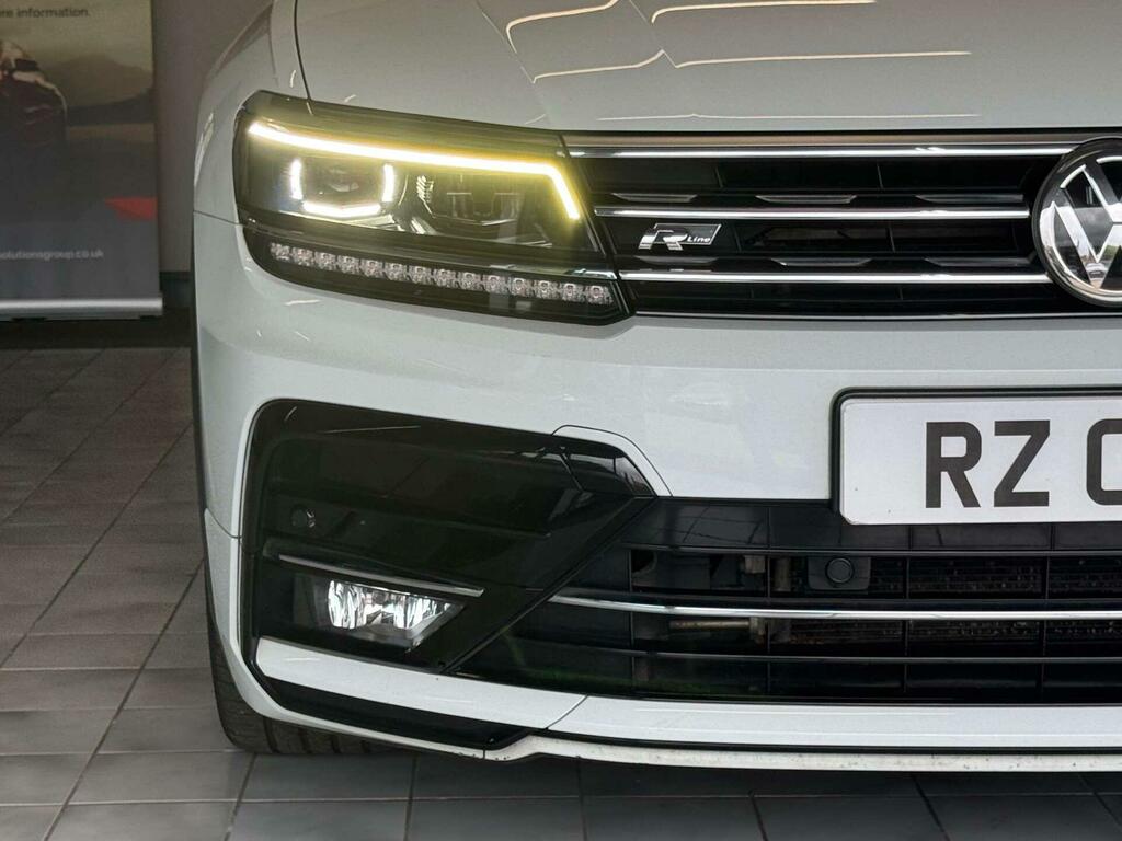 Volkswagen Tiguan R-line White #4