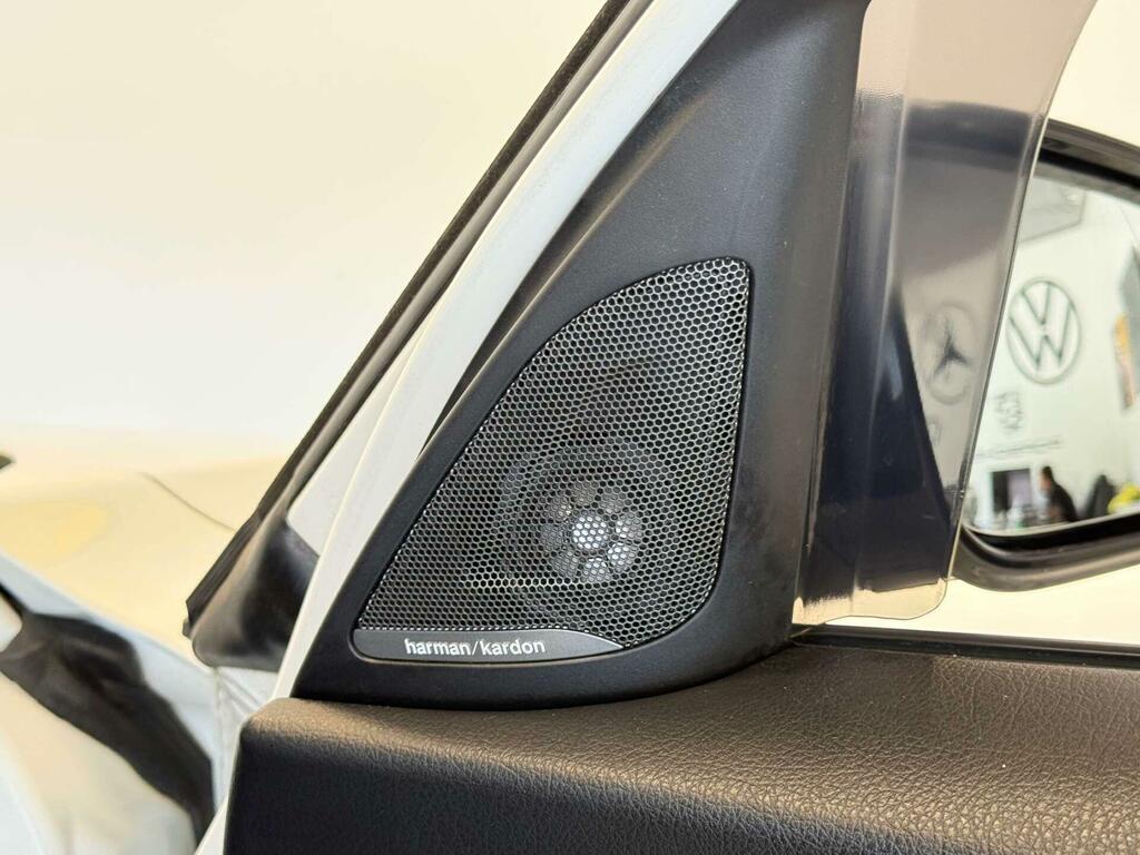 BMW 1 Series Efficientdynamics Black #3