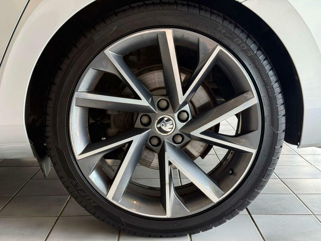 Skoda Superb Diesel Silver #48