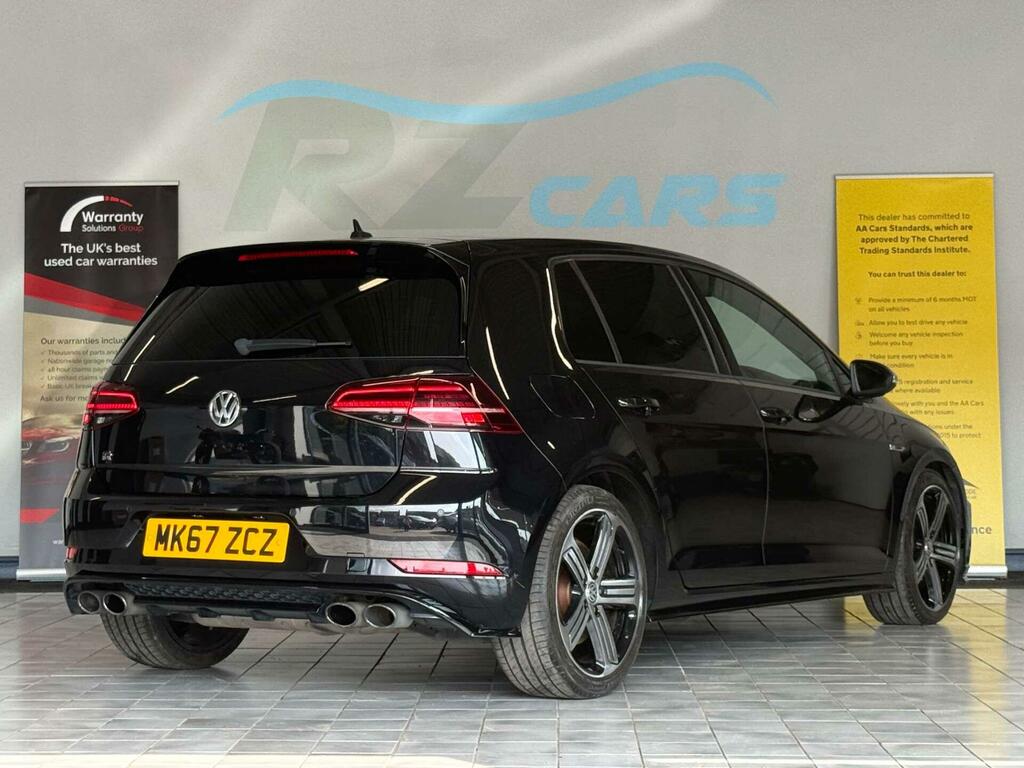 Volkswagen Golf R Black #6