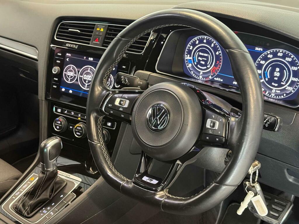 Volkswagen Golf R Black #2