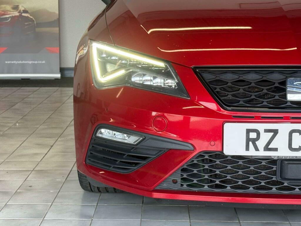 Seat Leon Cupra 300 Red #4