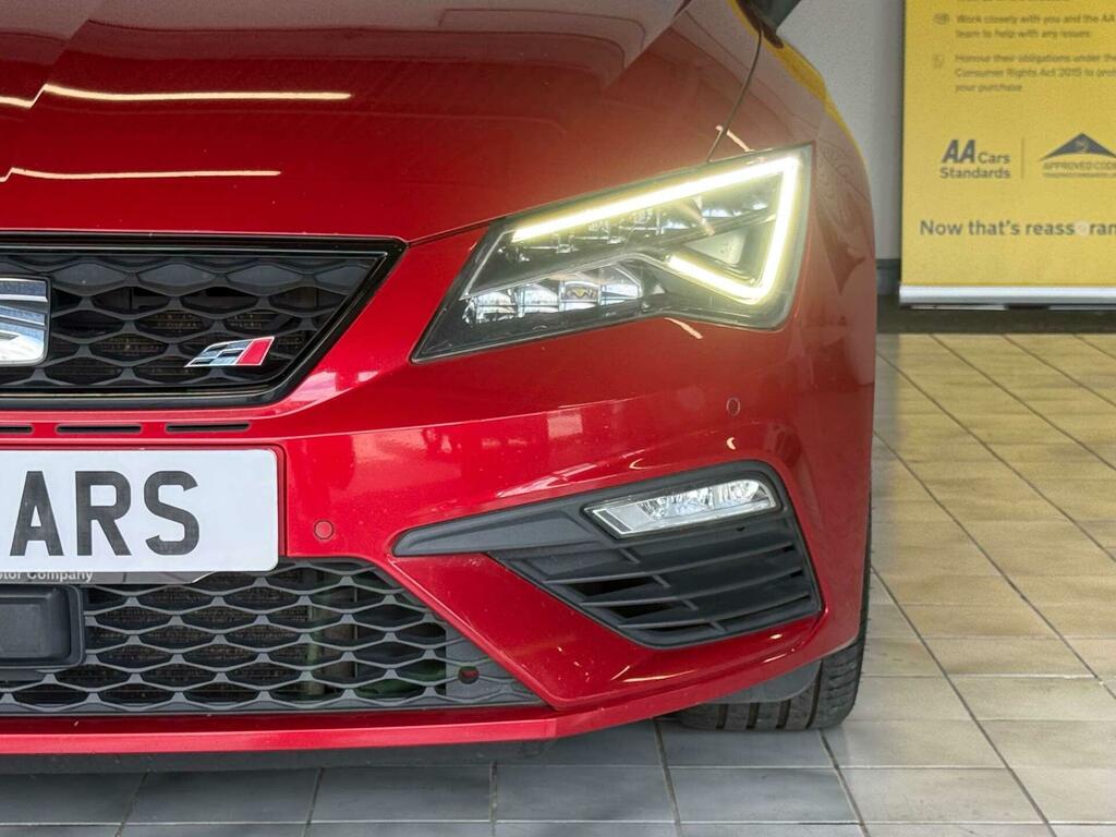 Seat Leon Cupra 300 Red #5