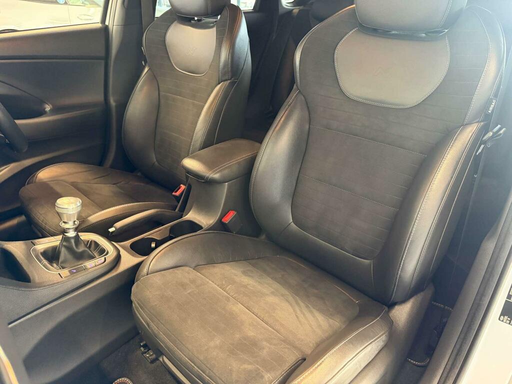 Hyundai I30 I30 Premium Crdi Brown #20