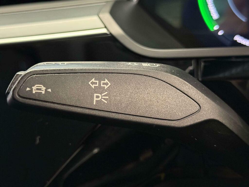 Audi E-tron 230Kw 50 Quattro 71Kwh S Line Cs White #43