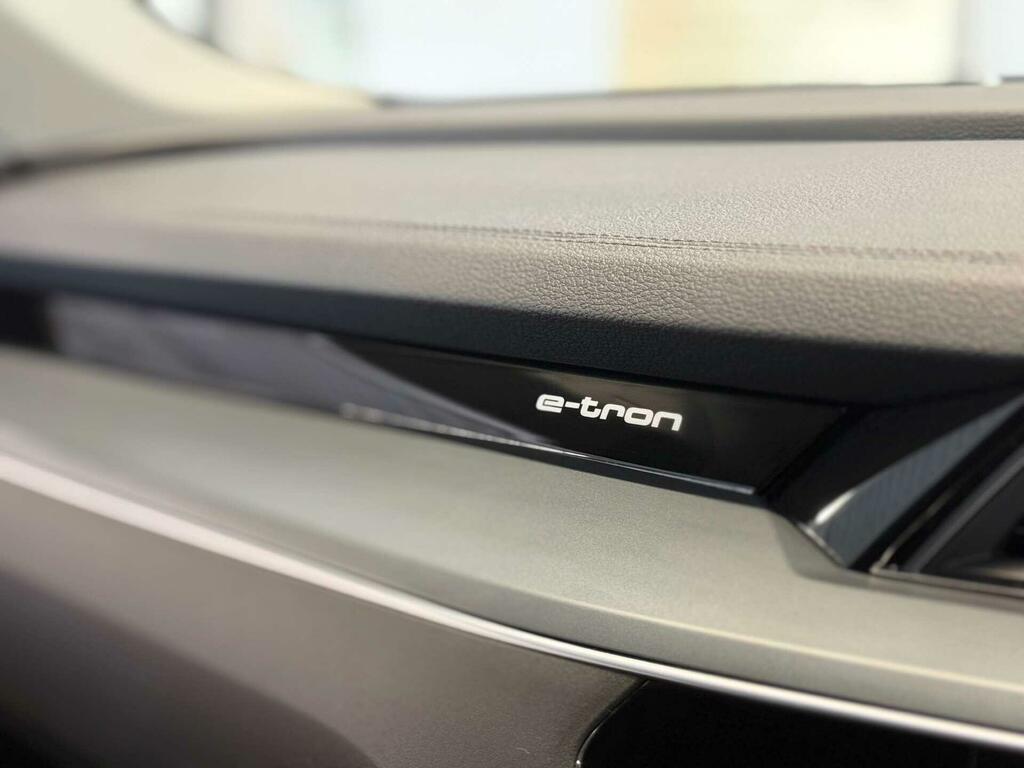 Audi E-tron 230Kw 50 Quattro 71Kwh S Line Cs White #40