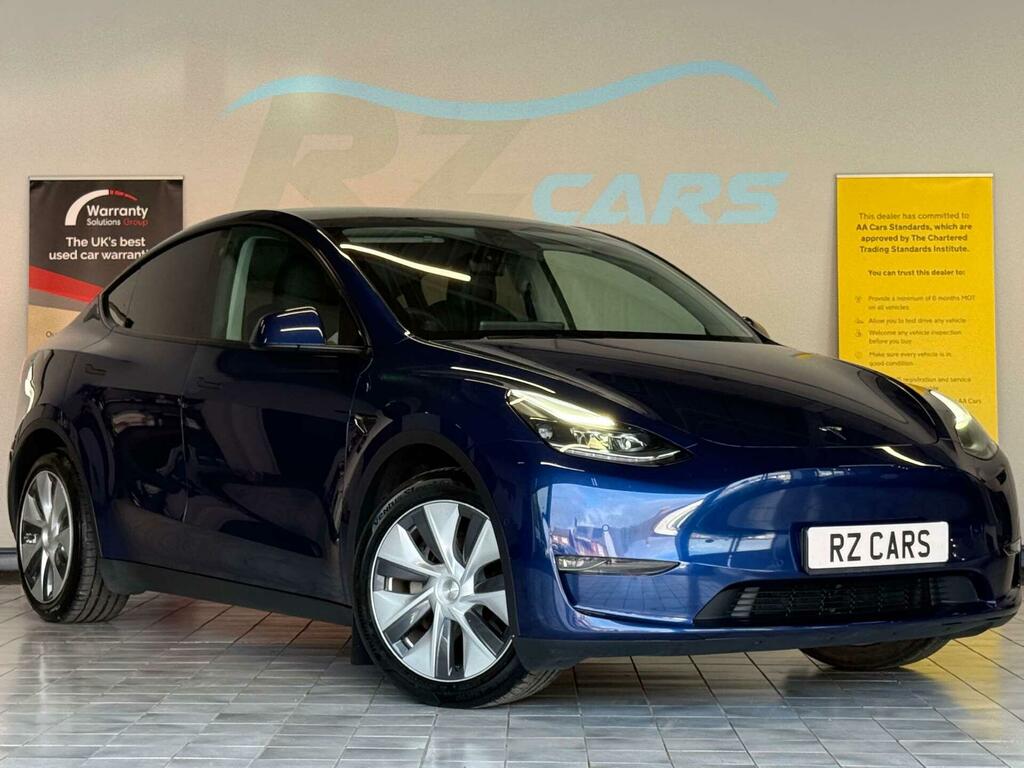 Tesla Model Y Long Range Blue